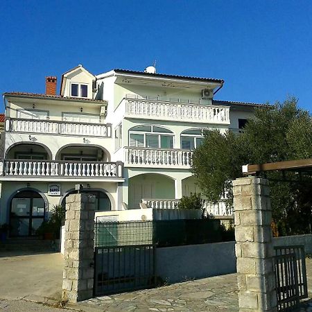 Apartmani Djurda Krk Town Exterior foto