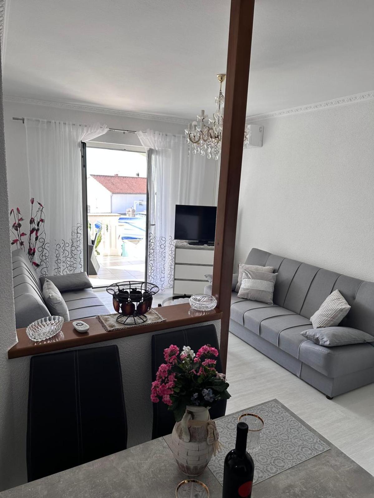Apartmani Djurda Krk Town Exterior foto